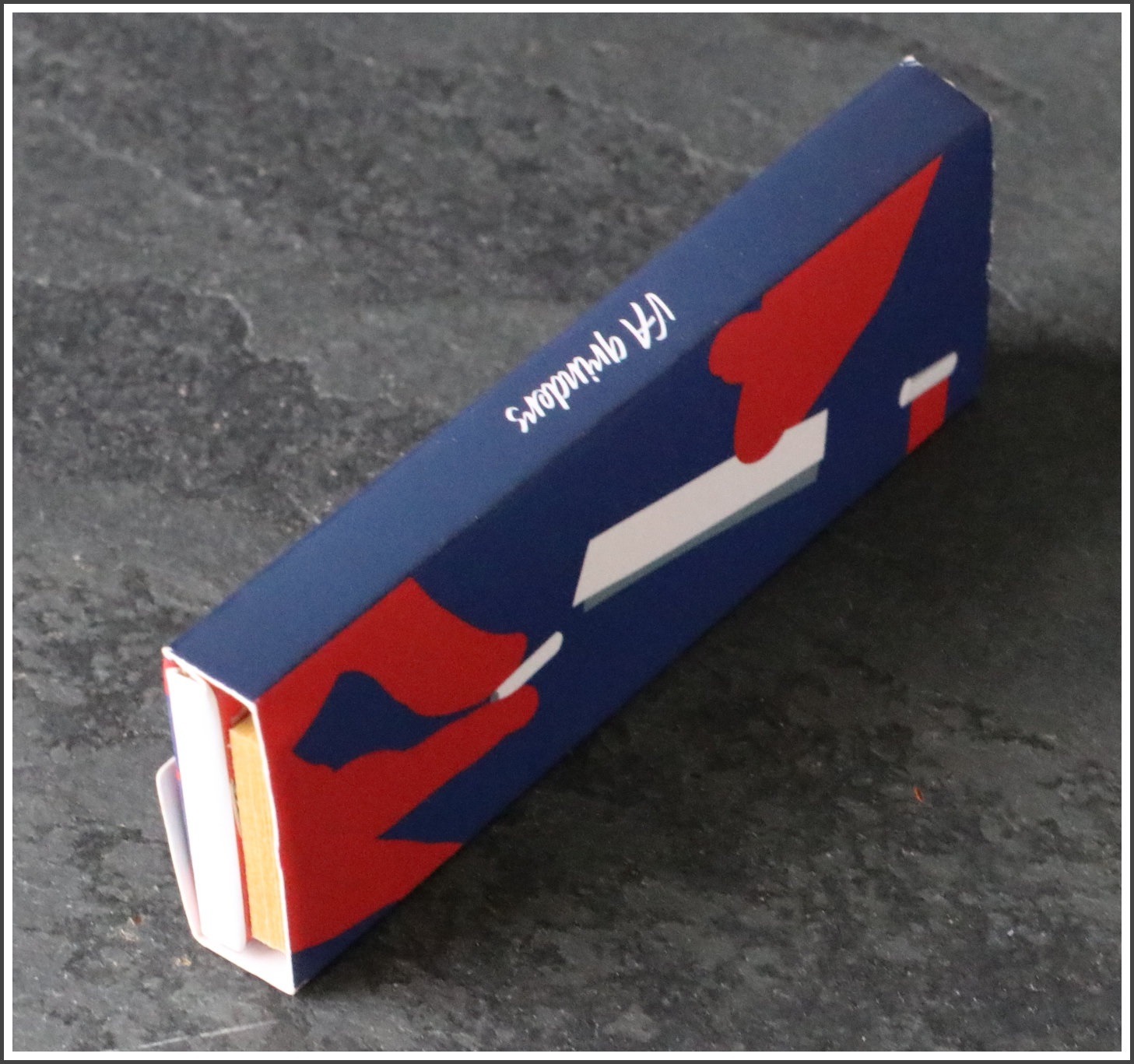 Hemp Rolling Papers by VAGRINDERS-32 count pack-High Quality-Custom Filter included - 20
