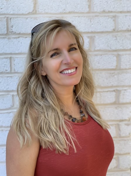 Portrait of Debbie Kinlaw from CENTURY 21 Sunset Realty