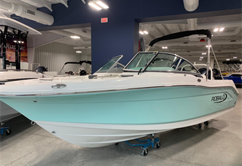 2026 Robalo R207 Seafoam/White Boat