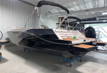 2026 Starcraft SVX 231 Gray Boat